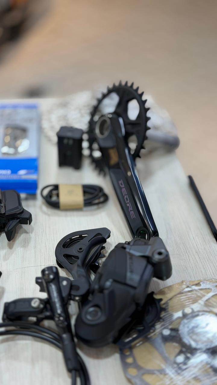 Kit Shimano Deore Di2 MTB – Grupo Electrónico para Montaña