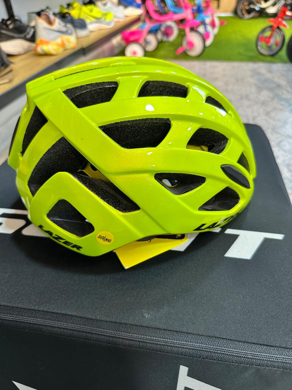 Casco Lazer Tonic Verde Neón L