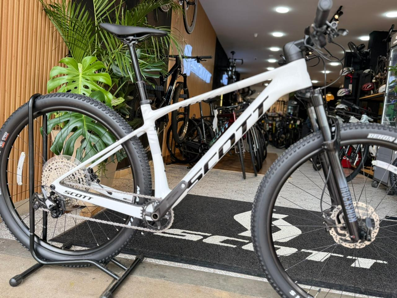 Scott Scale 920  Blanca 2026