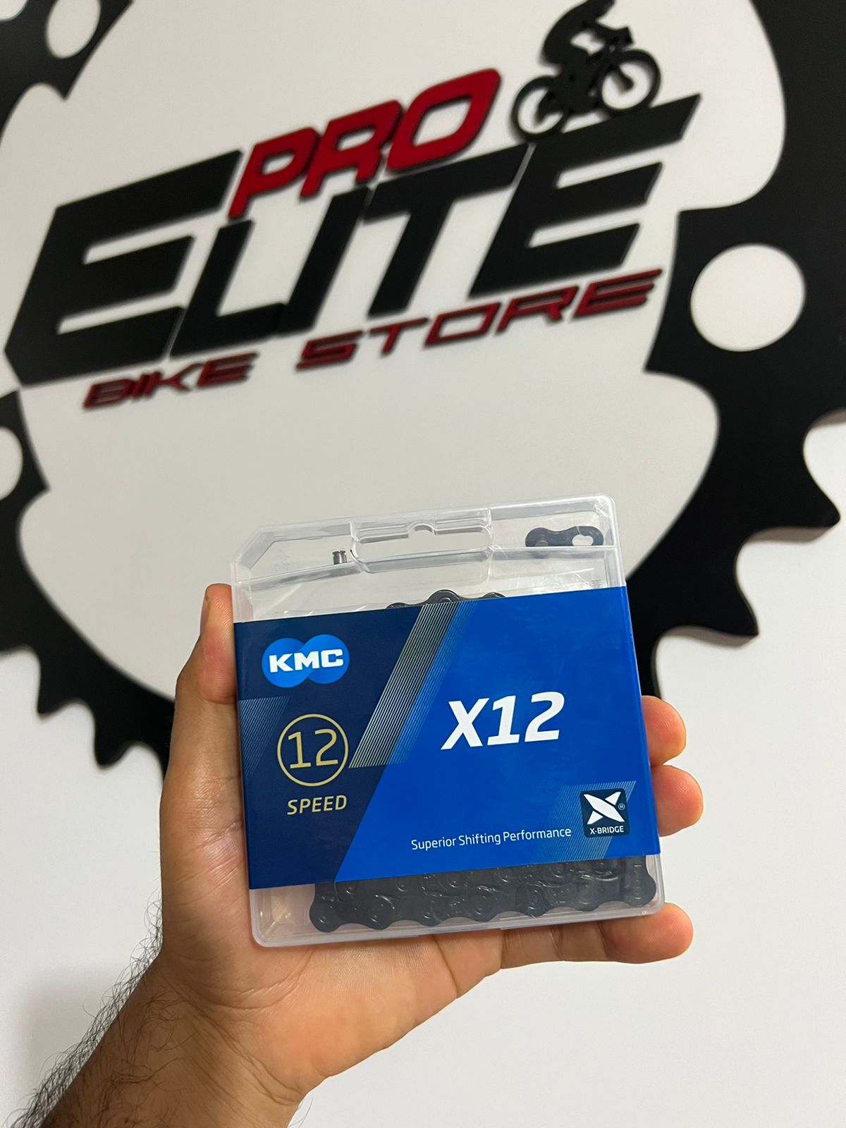 Cadena KMC X12 12v BLACK 126 Eslabones