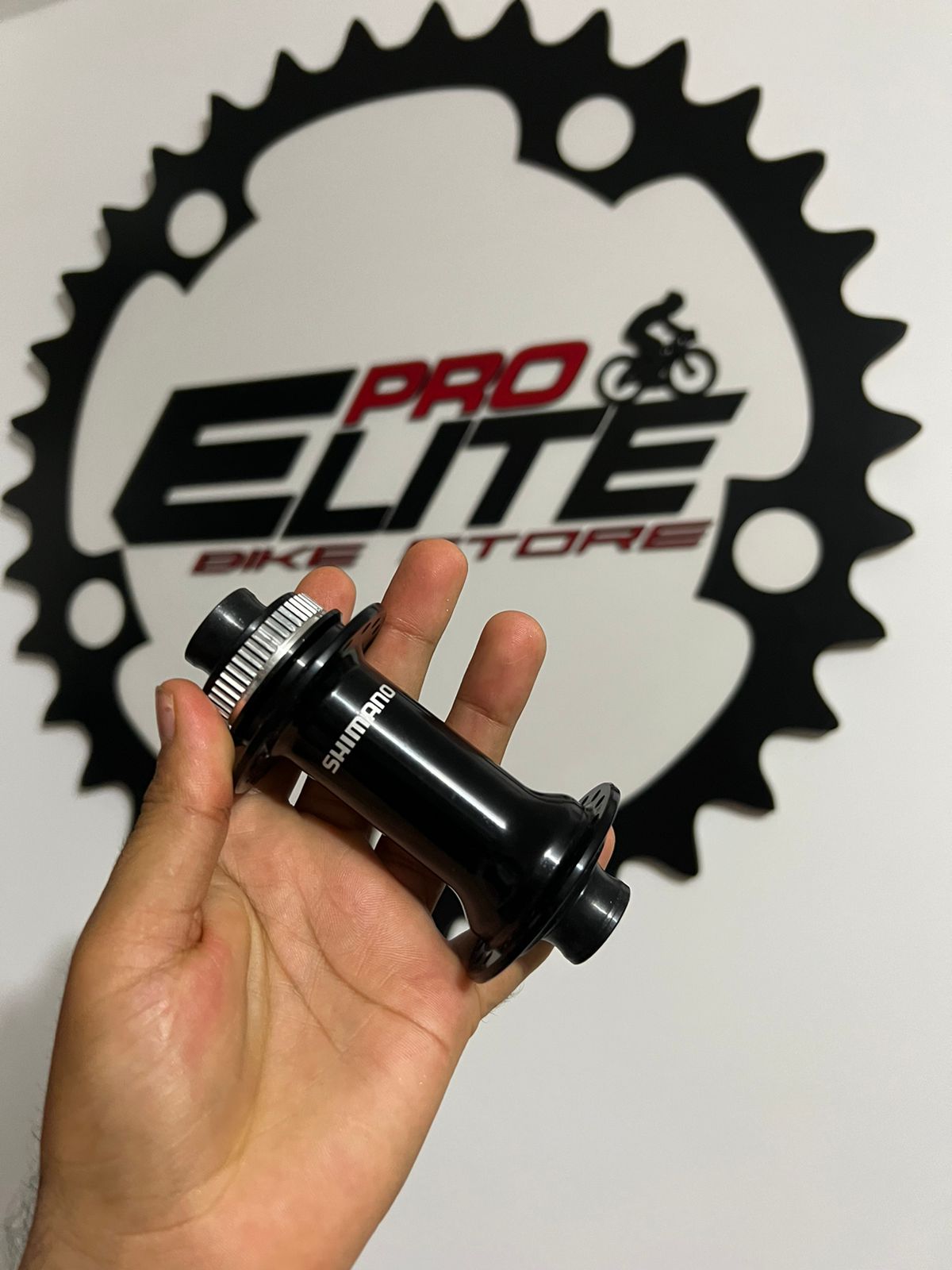 MANZANA MTB DELANTERA SHIMANO EJE PASANTE BOOST