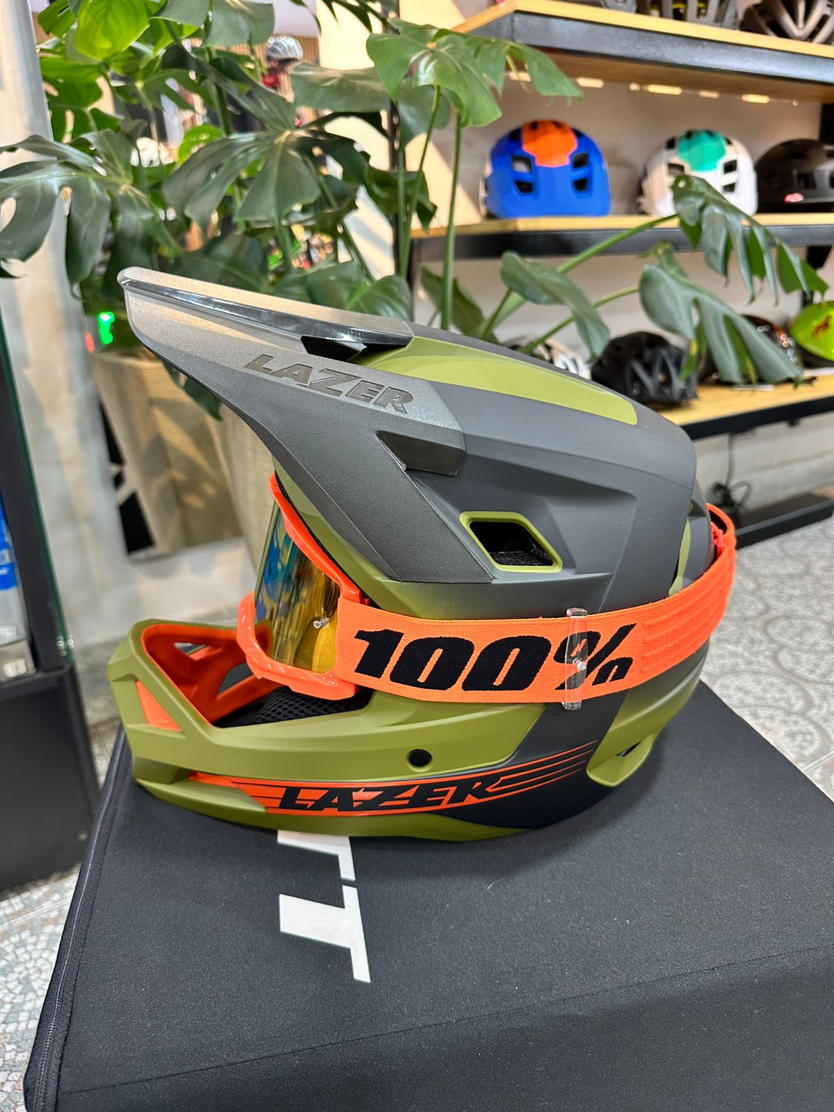 Casco Full Face Chase KC LAZER Verde Mate