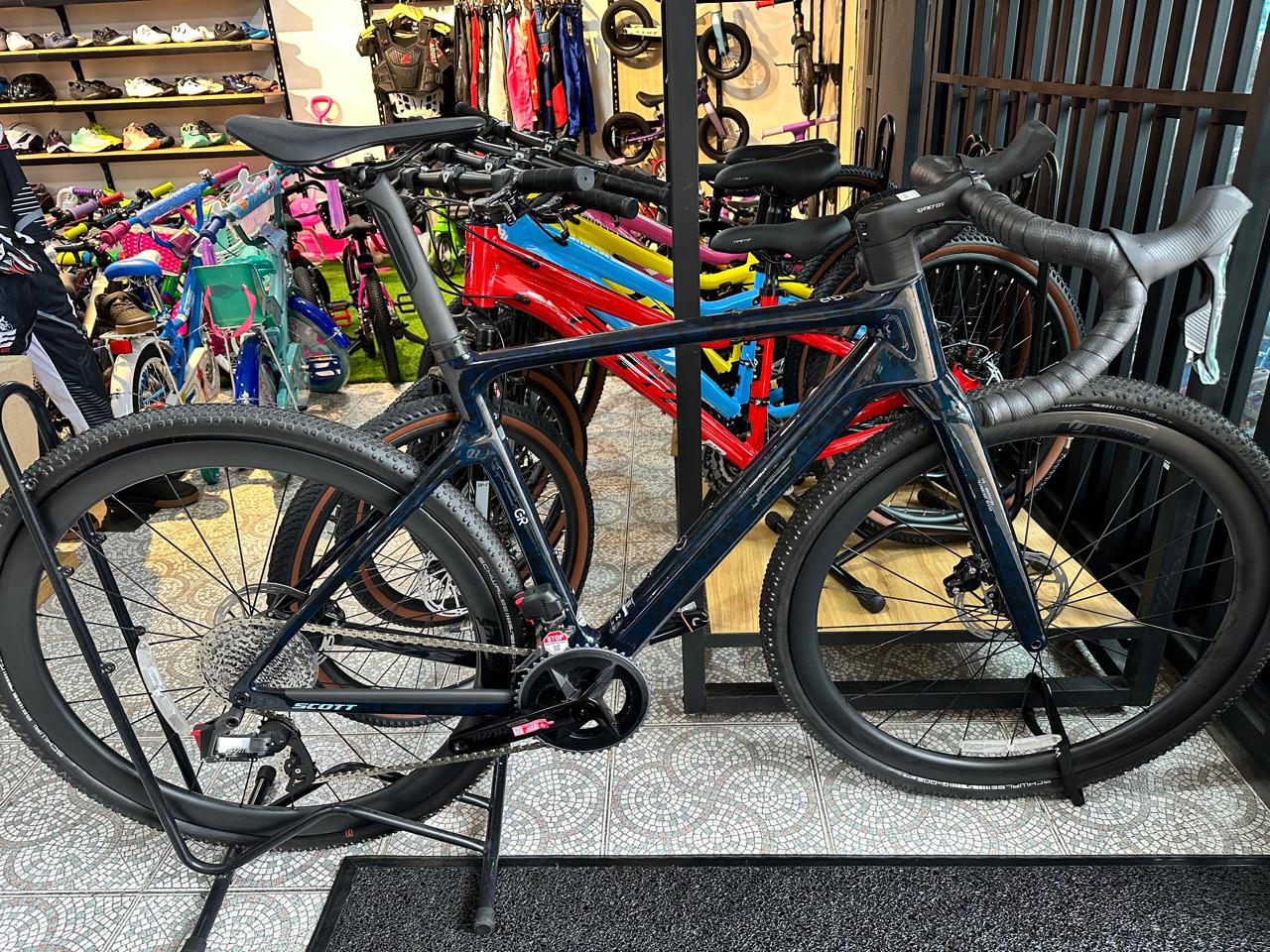 SCOTT ADDICT GRAVEL 20 S 2025