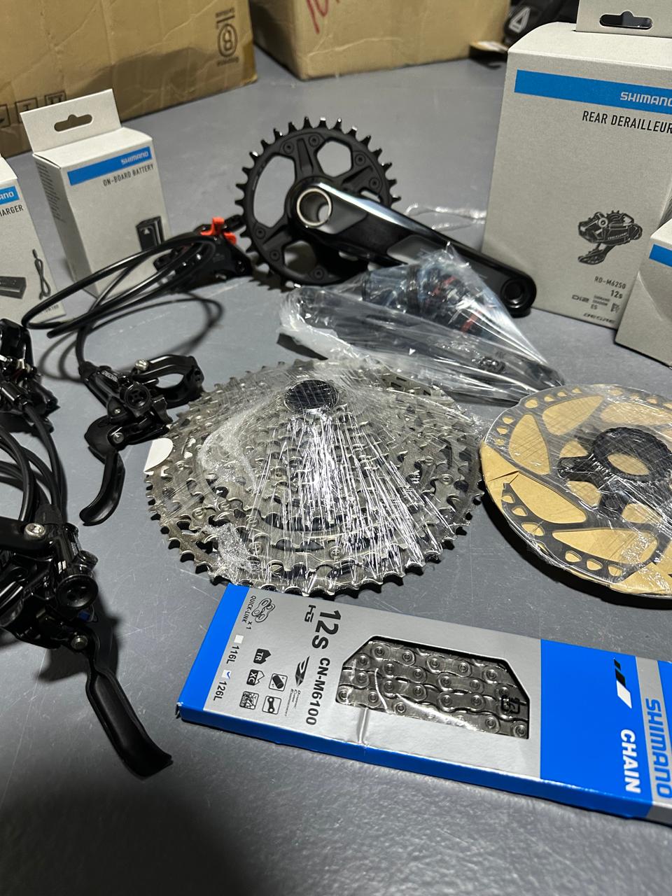 Grupo Shimano Deore M6250 Di2 12v – 32T | 10–51T