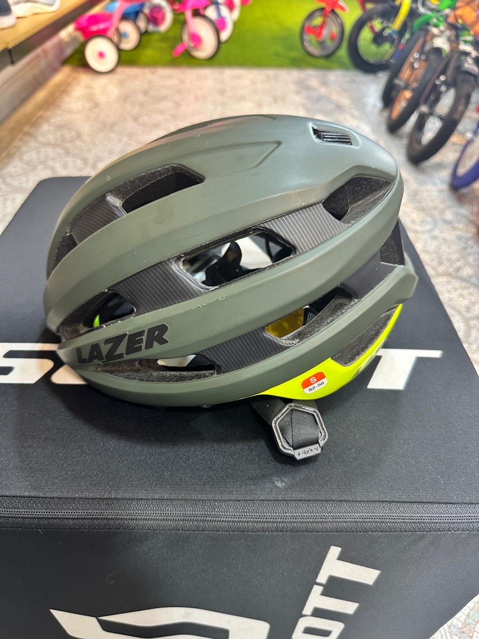Casco Lazer Sphere MIPS