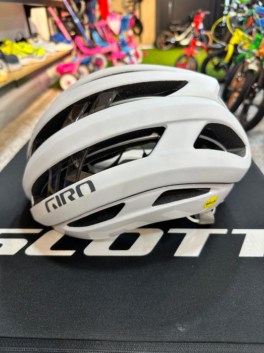 Casco GIRO Aries Spherical