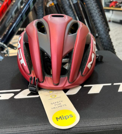 MET Trenta MIPS Red Edition