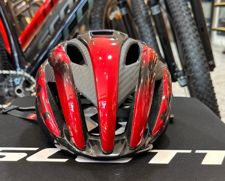 MET Trenta 3K Carbon MIPS Red Iridiscente