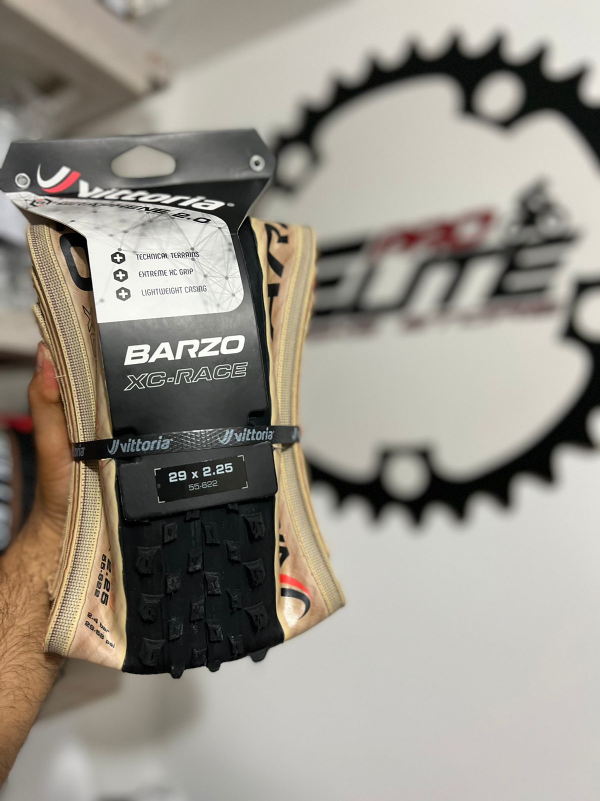 Vittoria Barzo Xc-race 29x2,35 Tlr Tubeless Ready 4c Graphene 20 Paranero Vittoria Barzo Xc-race 29x2,35 Tlr Tubeless Ready 4c Graphene 20 Paranero