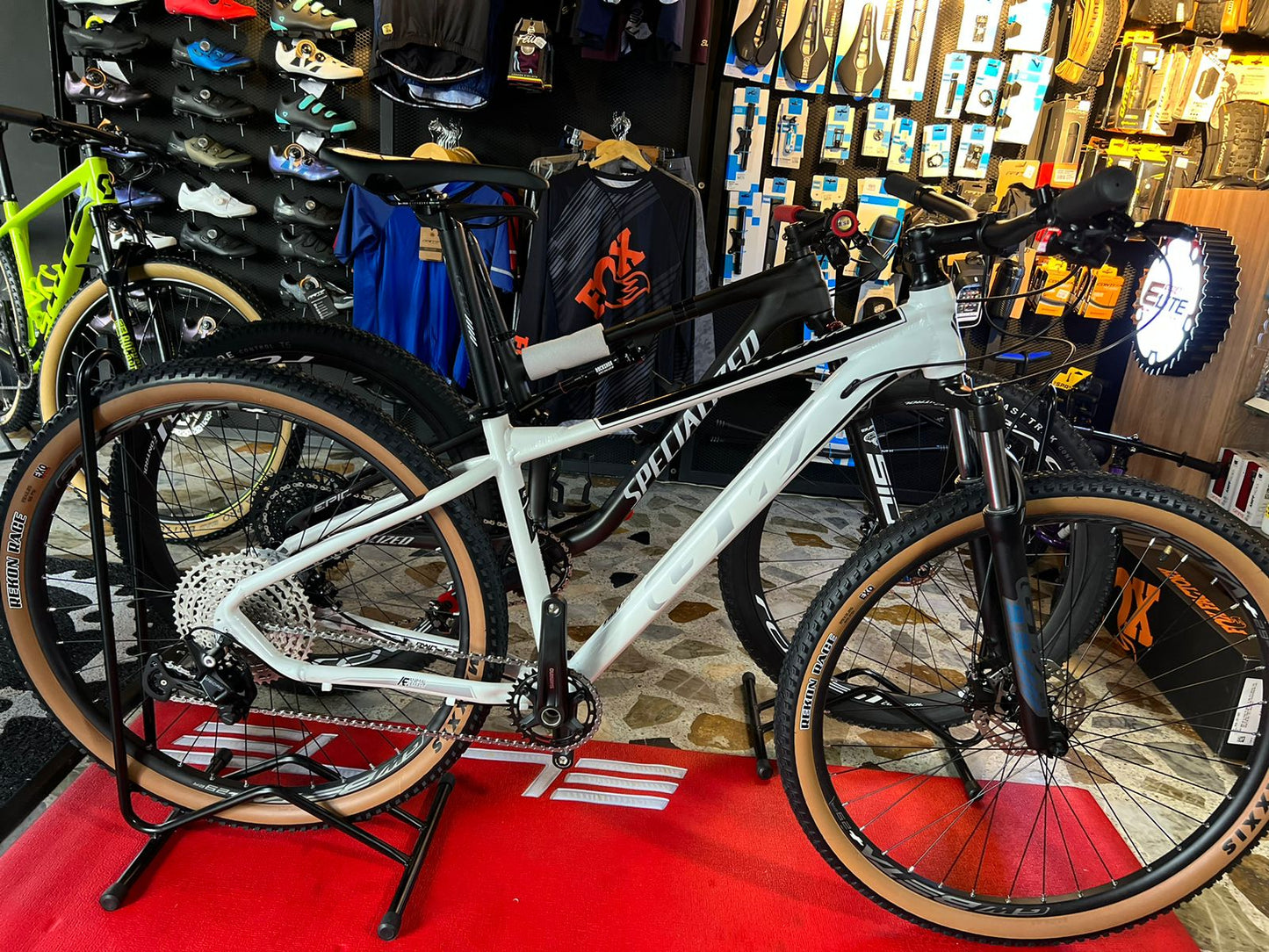 Bicicleta Gw Hyena Blanca Talla S 12 Vel Rin 29 Envio Gratis